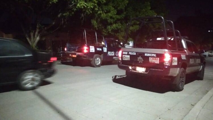 Dos mujeres se pelean en sindicatura de costa rica, Culiacán