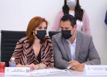 Denuncian ante Fiscalía a Félix García eImelda Sanmiguel por violar norma del Congreso