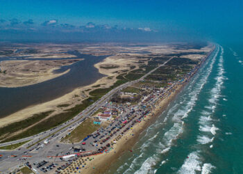 Recibe Playa Bagdad turismo nacional y extranjero en periodo vacacional de verano