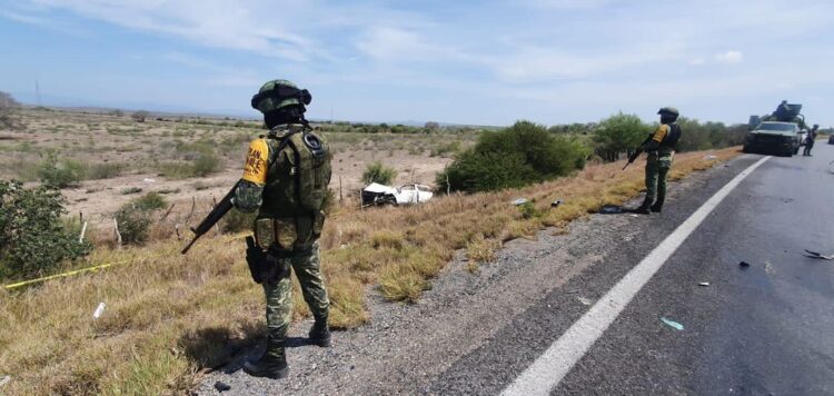 Choque frontal de camionetas deja dos muertos en San Fernando