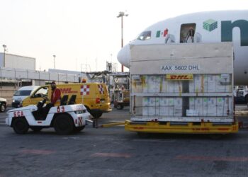 Llegan más de 1 millón de vacunas contra covid-19 para niñas y niños