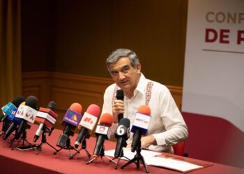 No permitiré acciones transexenales de Cabeza de Vaca advierte Américo Villarreal