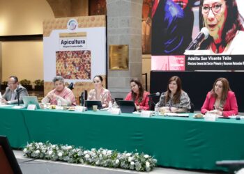 Senado refrenda compromiso para aprobar una Ley de Apicultura que impulse al sector