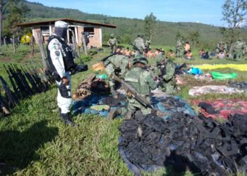 Ejército desmantela narcocampamento del CJNG en Michoacán; hay 37 detenidos