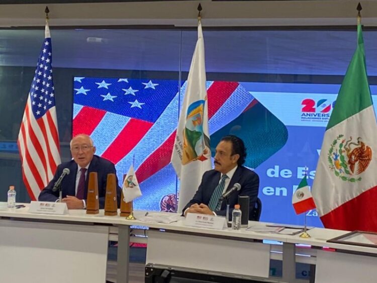 Fentanilo ha provocado 100 mil muertos en EU: Ken Salazar