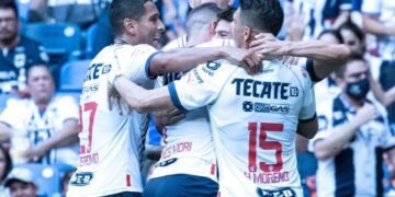 Rayados de Monterrey se impone 1-0 al Puebla