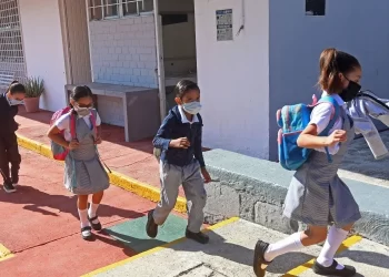 Pide SEP clases presenciales para próximo ciclo escolar