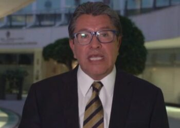 Hay vicios de origen en proceso para elegir consejeros de Morena: Monreal