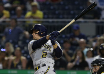 Con participación de Luis Urías, Milwaukee vence a Pittsburgh