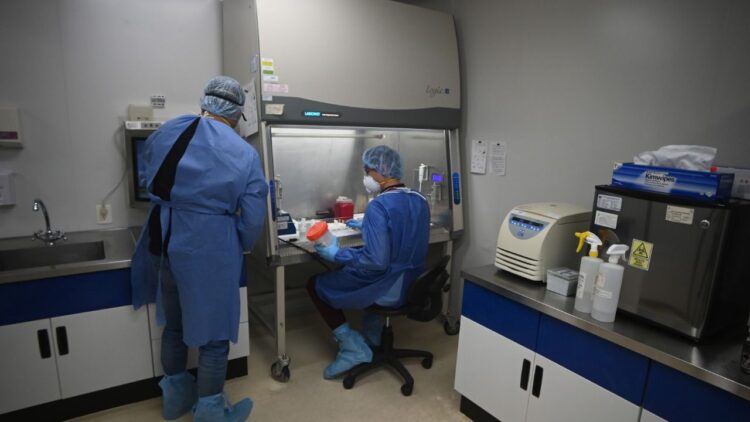 México registra más de 19 mil casos y 109 muertes por covid-19 en un día