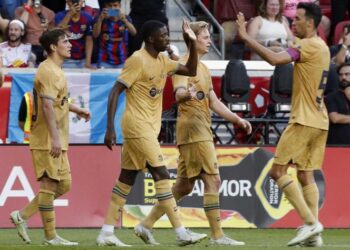 Barcelona cierra con triunfo 2-0 sobre Red Bulls su gira por EU