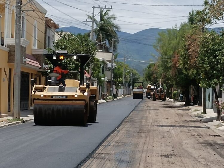 Rehabilita el Ayuntamiento de Victoria calles en Fracc. Las Flores