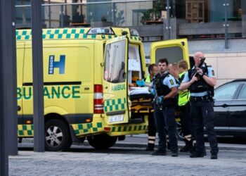 Reportan muertos y heridos por tiroteo en centro comercial de Copenhague