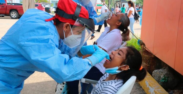 Reportan 6,301 contagios y 13 muertes en un día por Covid en México