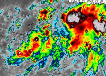 Tormenta tropical ‘Bonnie’ se fortalece, se acerca al sureste de México
