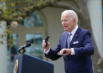 Triunfo bipartidista reforma de control de armas: Biden