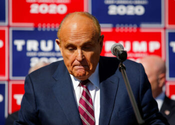 Llama Jurado en Georgia a Guilíani para declarar sobre elección del 2020