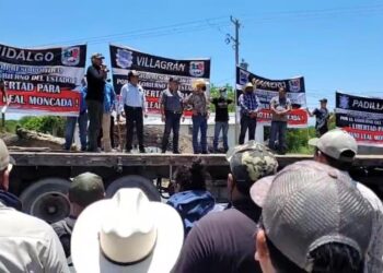 Bloquean GOPES marcha de Columna Pedro J Méndez en Barretal, regresarán el jueves