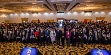 Apadrina Alcalde Mario López generación 2019-2022 de la preparatoria “Ricardo Flores Magón”