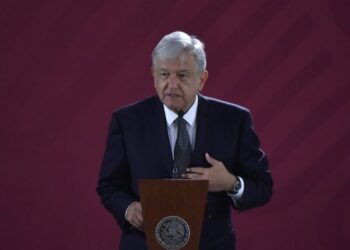López Obrador envía pésame tras muerte de Luis Echeverría