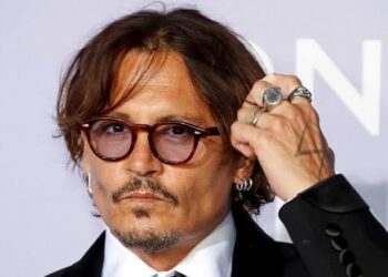 Johnny Depp reacciona a su contrato por 301 millones de dólares