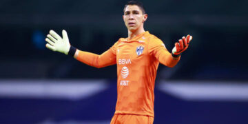 Hugo González vuelve a Necaxa