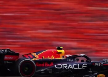 No hubo remontada de Checo Peréz