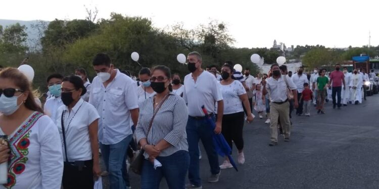 Participan cientos de victorenses en Peregrinación por la Paz y los desparecidos