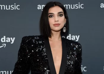 Dua Lipa una vez más llegará a la pantalla grande gracias a DC Comics