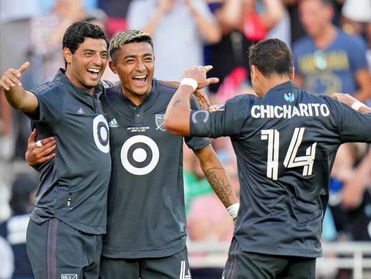 La Liga MX no puede con la MLS; cae 1-2, les anotó Vela