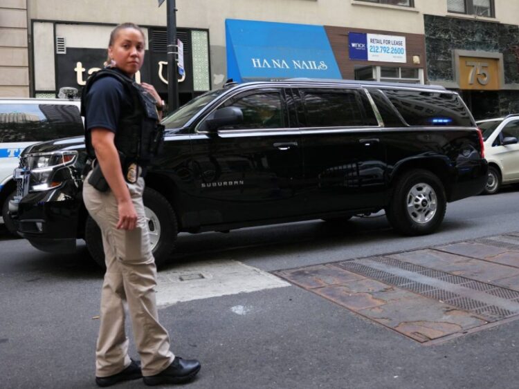 Trump testifica ante fiscal de NY en investigación sobre su empresa familiar