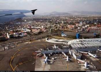 Limitarán vuelos en la Terminal 2 del AICM para reforzarla, afirma López Obrador