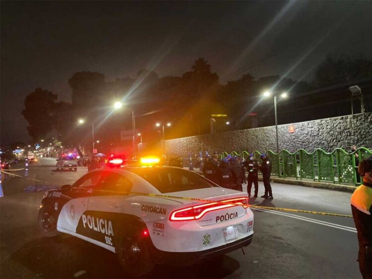 Mujer conducía auto que atropelló a policías y mató a uno en Calzada de Tlalpan