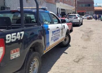 Sicarios irrumpen en casa y matan a padres de familia; hijos atestiguan los hechos