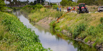 Adquiere Gobierno de Matamoros equipo para mantener limpios los drenes