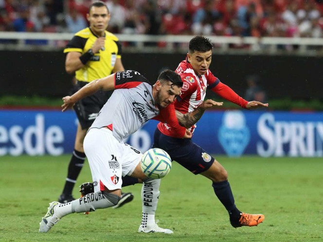 Chivas logra empate 1-1 ante Atlas en clásico tapatío