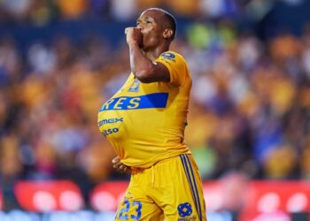 Tigres de la UANL derrota 2-0 a Santos-Laguna 
