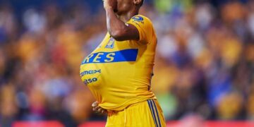 Tigres de la UANL derrota 2-0 a Santos-Laguna 