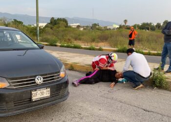 Mujer arrollada frente a Secundaria 5 cuando se ejercitaba