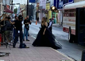 Cierran vialidades en Matamoros por filmación de “La Loca del Reforma”