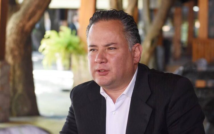 García Cabeza de Vaca no está exonerado; enfrentará la justicia en octubre: Santiago Nieto