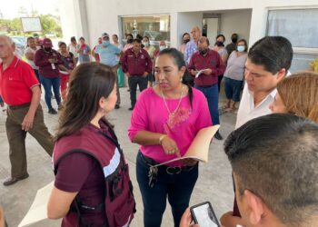 Lleva Gobierno de Matamoros apoyos alimentarios a familias de Control y Ramírez