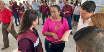 Lleva Gobierno de Matamoros apoyos alimentarios a familias de Control y Ramírez