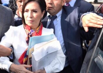 Rosario Robles queda en libertad tras pasar tres años en prisión