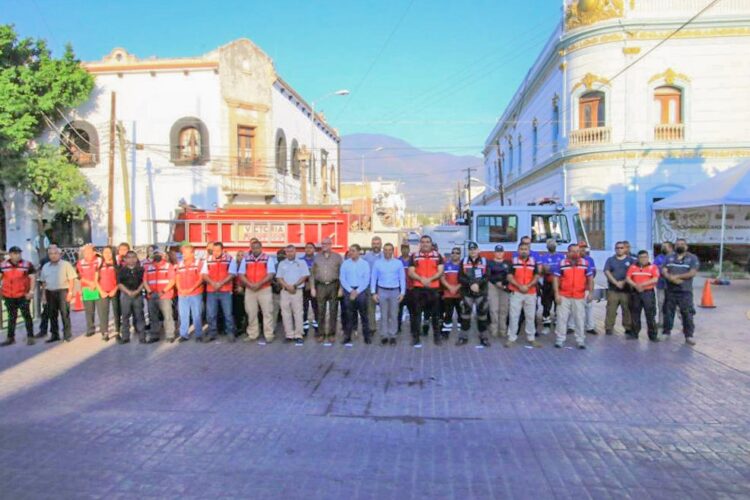 Reconoce Ayuntamiento de Victoria a personal de bomberos en su día