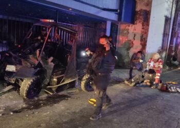 Heridos en accidente tres policías estatales