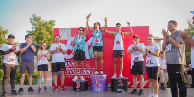 Van 350 a la carrera “Pasos por la Educación” en Cd. Victoria