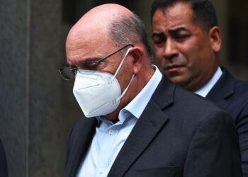 Ex ejecutivo de Organización Trump se declara culpable de delitos fiscales