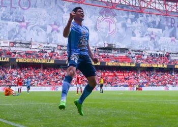 Pachuca golea 4-1 a Los Diablos del Toluca en “La Bombonera”