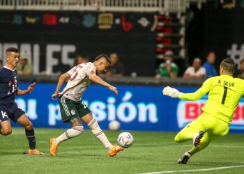 Paraguay  vence 1-0 a México en partido amistoso